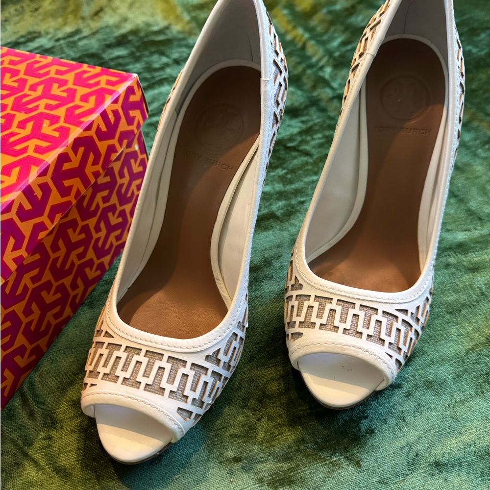 Tory Burch White Elegant Heels